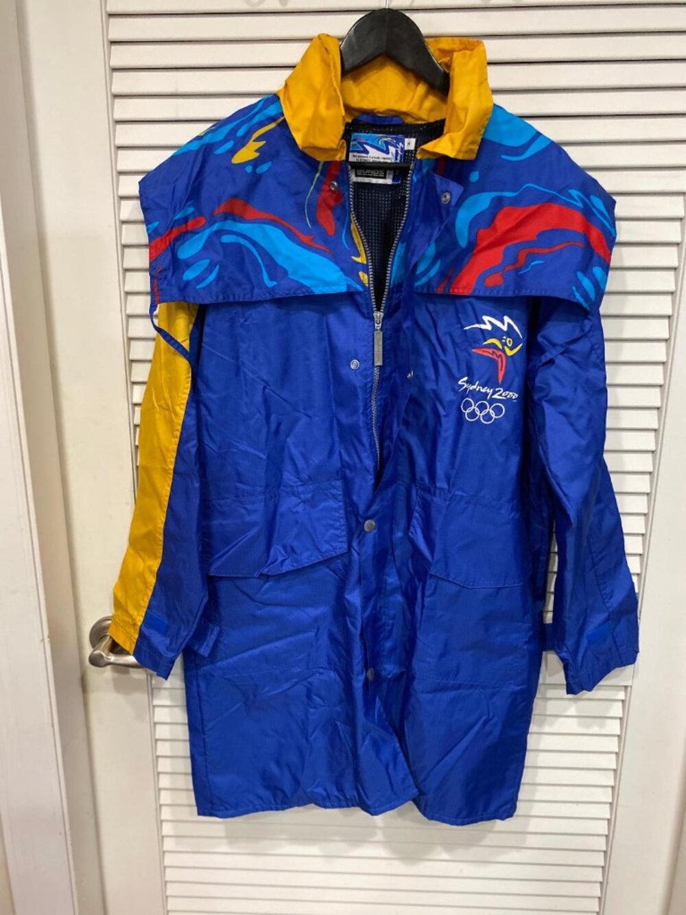 Bonds Sydney 2000 Vintage Olympic Raincoat Size Medium